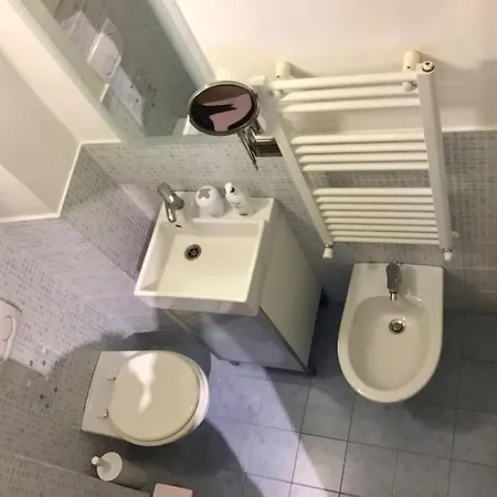 Apartment M Sestri Ponente 010025-lt-1596 *